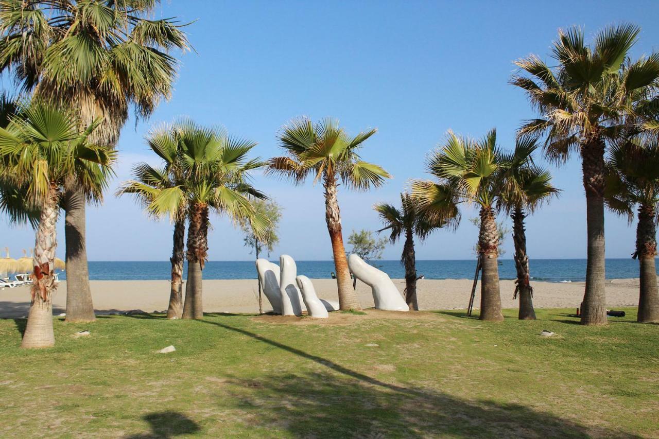 Apartamento Vistas Al Mar Y Piscina フエンヒロラ エクステリア 写真